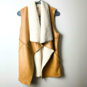Cherish Faux Suede Sherpa Lined Sleeveless Cardigan Vest Size S